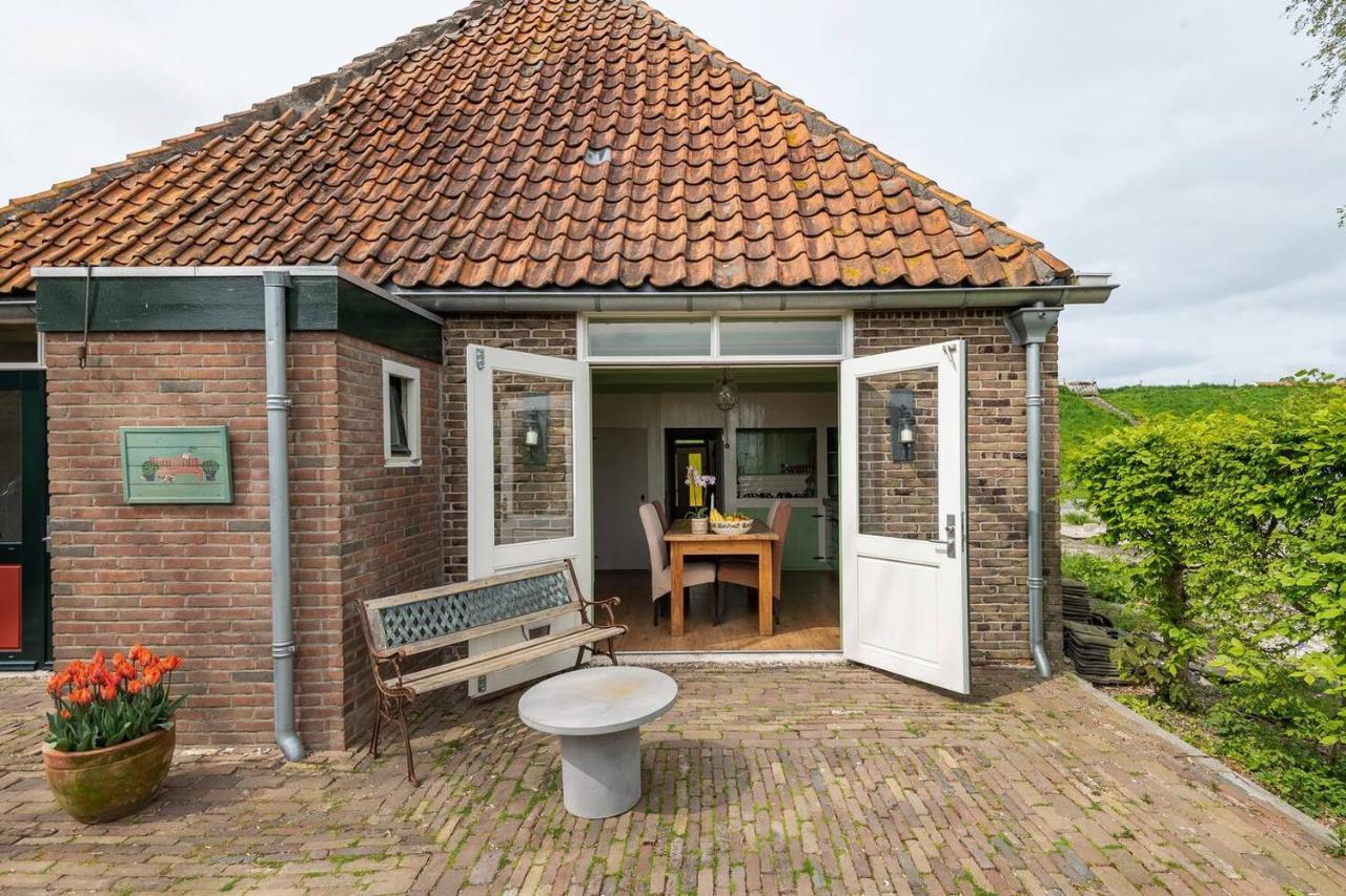 Private Characteristic Farmhouse Near The Lake Andijk Buitenkant foto